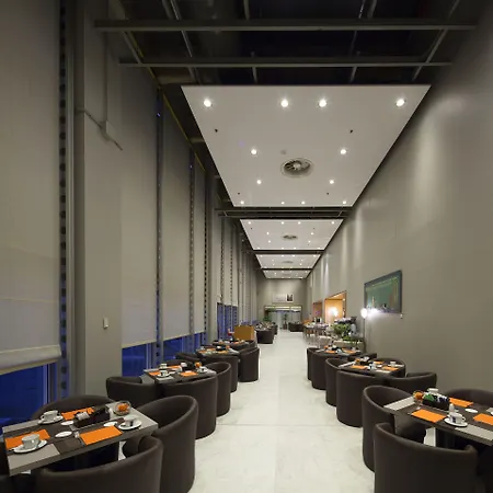 Hotel Nh Lingotto Congress Turin