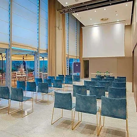 Hotel Nh Lingotto Congress Turin