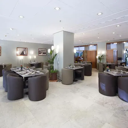 Hotel Nh Lingotto Congress Turin