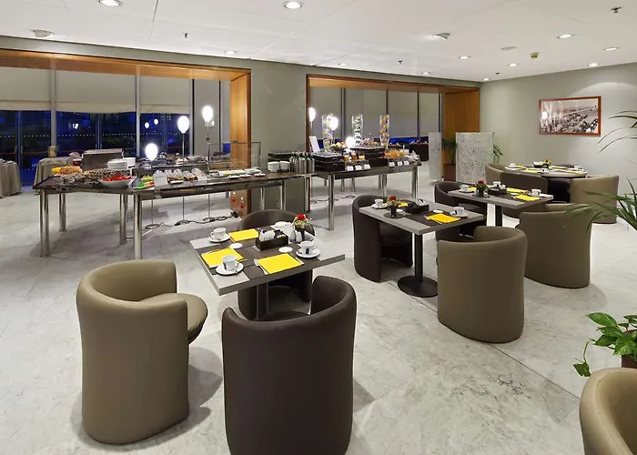 ホテル Nh リンゴット コングレス 4*