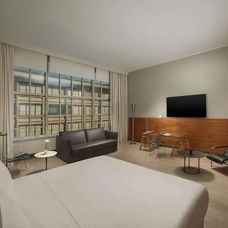 Nh Lingotto Congress Otel 4*