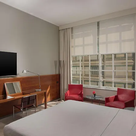 Nh Lingotto Congress Otel 4*