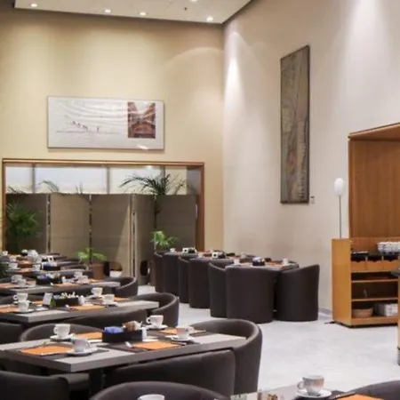 Otel Nh Lingotto Congress 4*